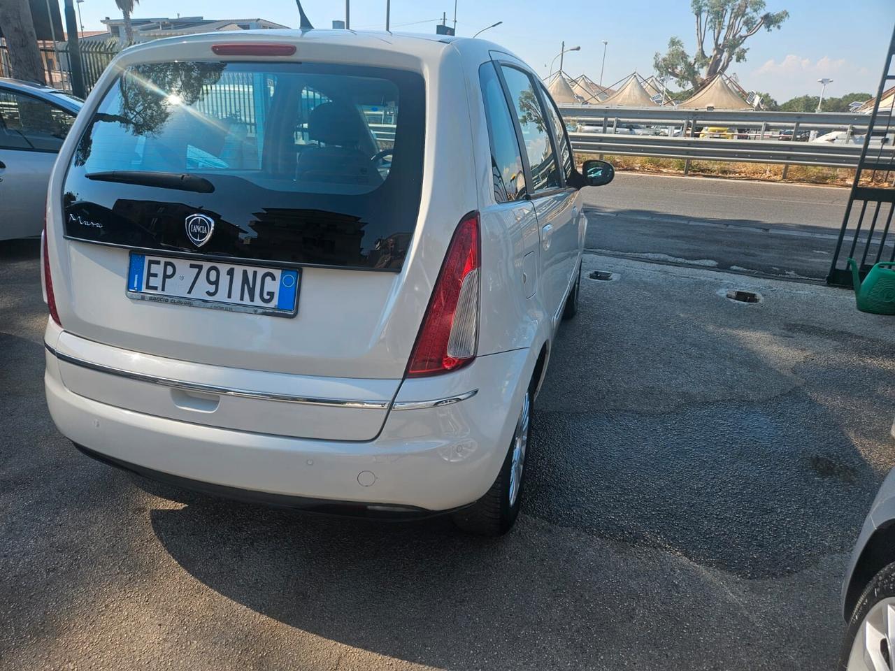 Lancia MUSA 1.4 8V Ecochic (GPL) Gold 2012