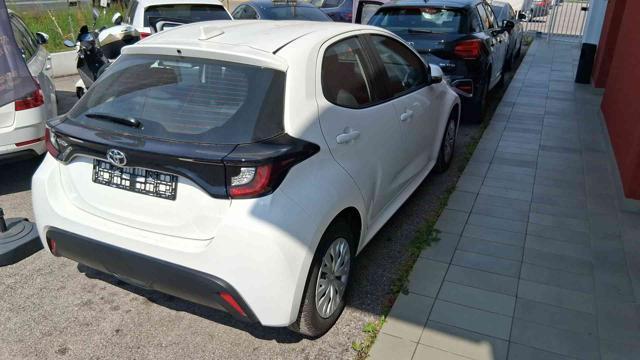 TOYOTA Yaris 1.0 5 porte Active