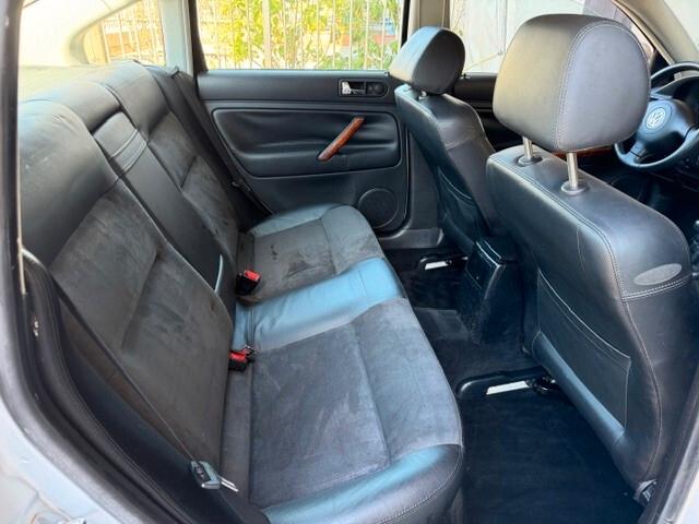 Volkswagen Passat 2.0 cat Highline