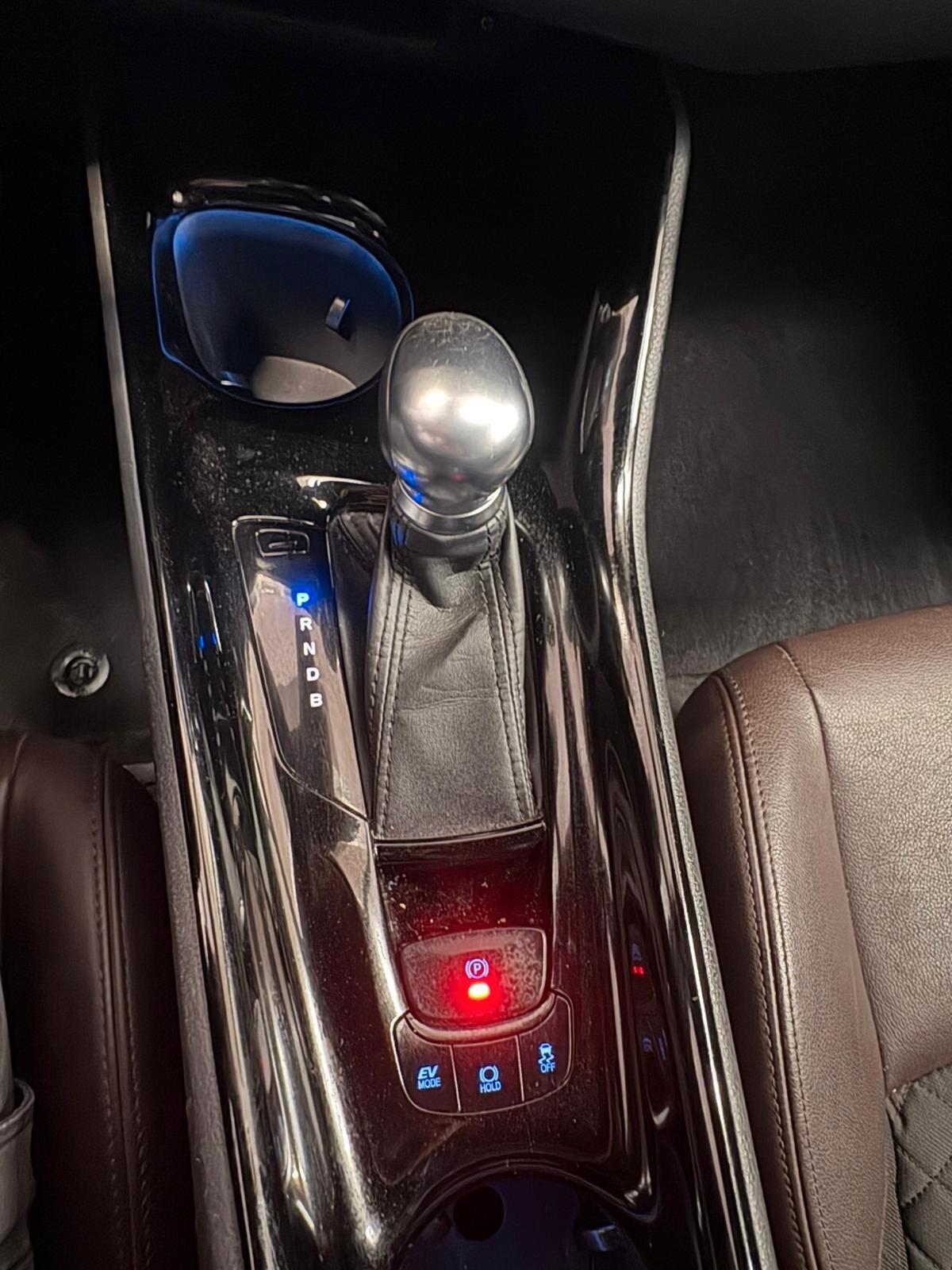 TOYOTA C-HR HYBRID benz. Elettrica 1.8 CV 98 Km 67 632 garanzia 12 mesi