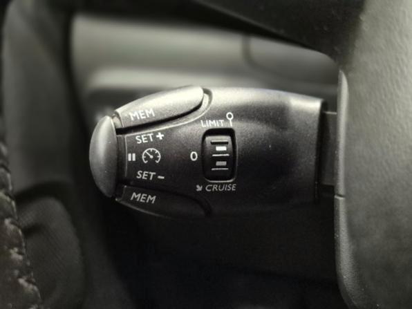 Citroen C3 1.2 puretech Shine 82cv - NEOPATENTATI - Cam - Carplay