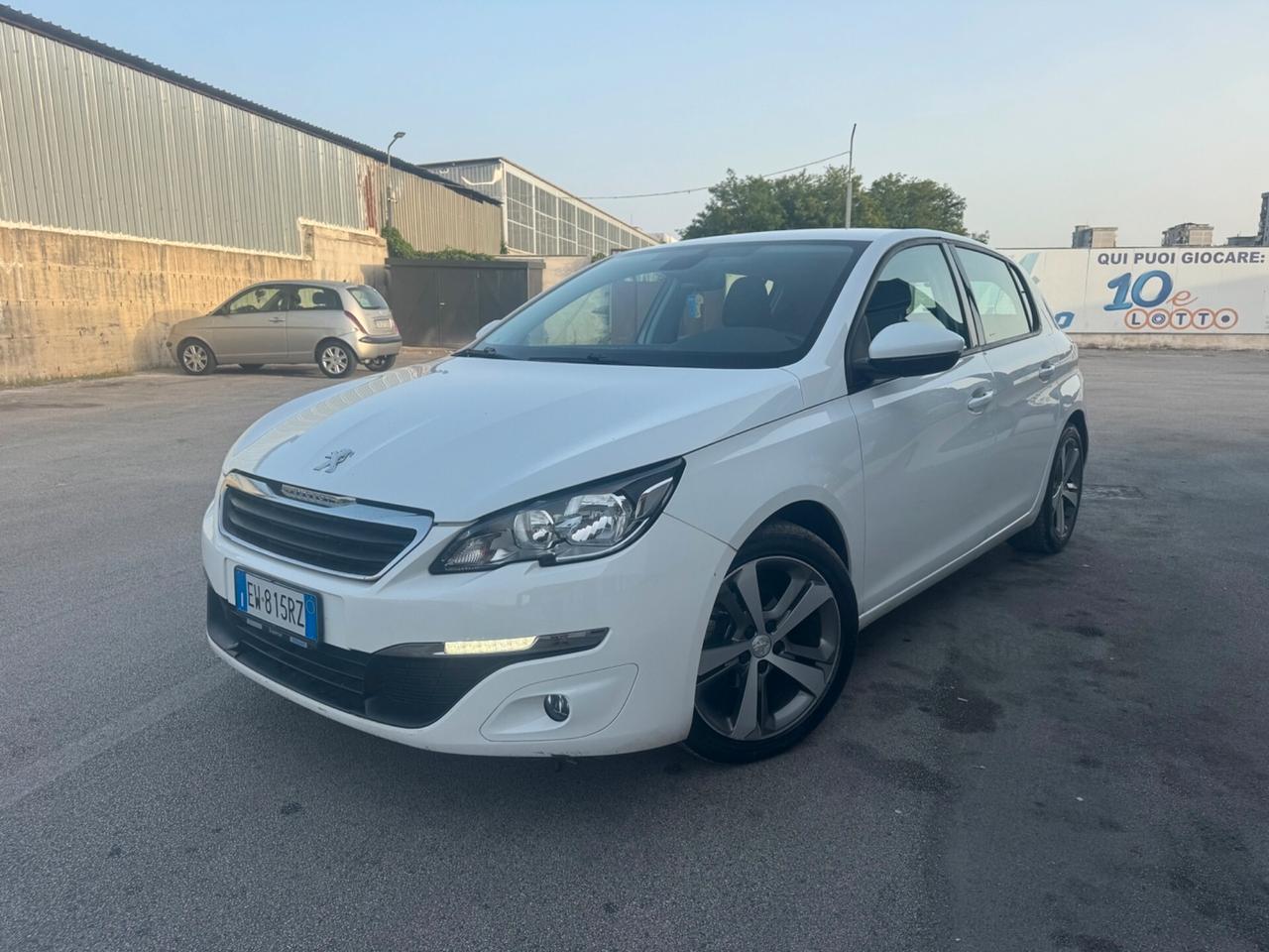 Peugeot 308 1.6 HDi 92 CV Allure