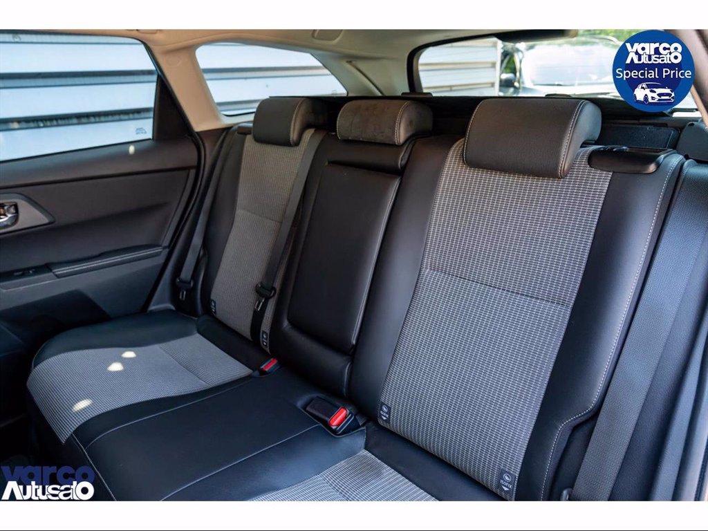 TOYOTA Auris touring sports 1.8h lounge cvt del 2015