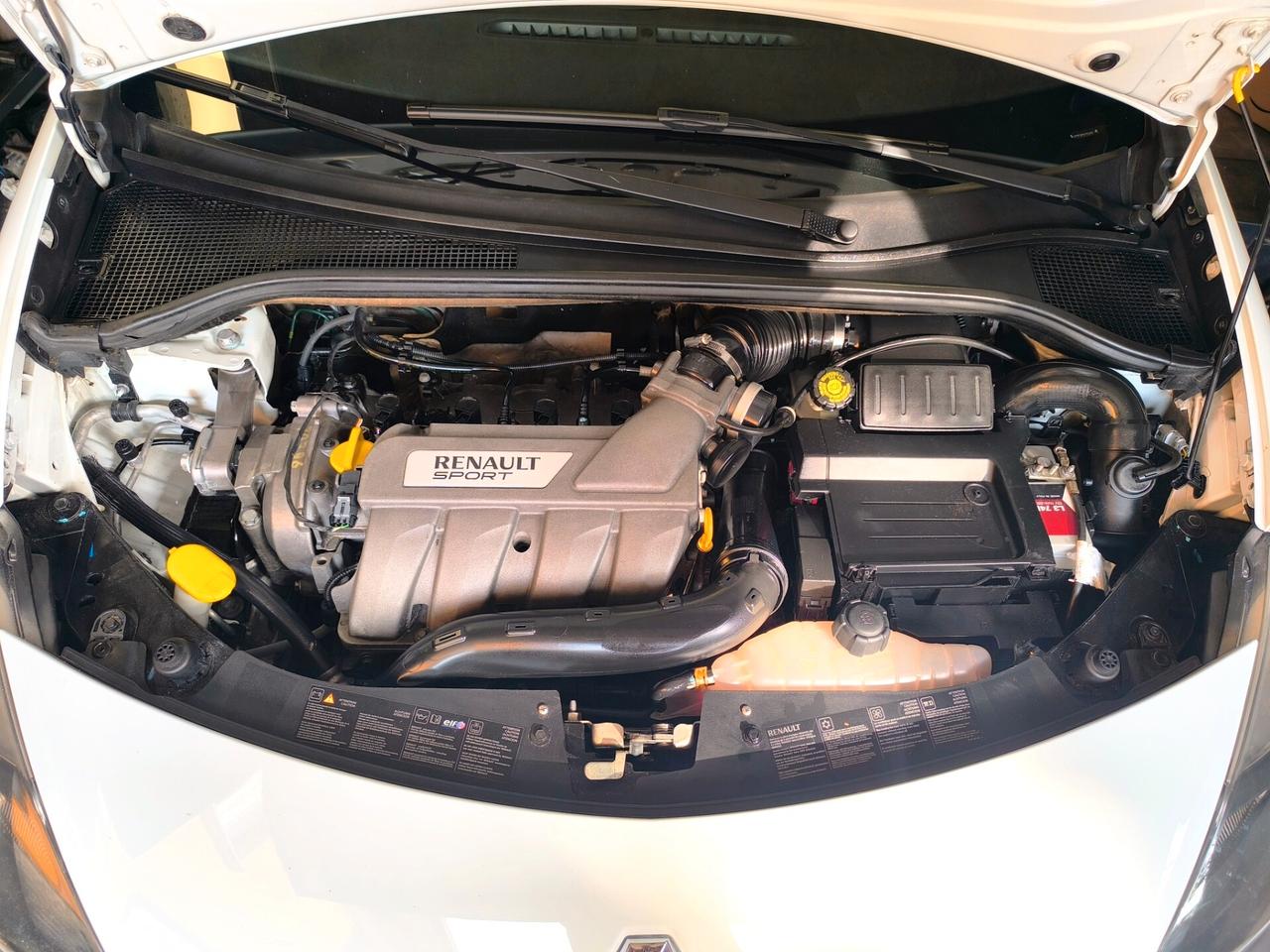 Renault Clio 2.0 16V 203CV RS CUP