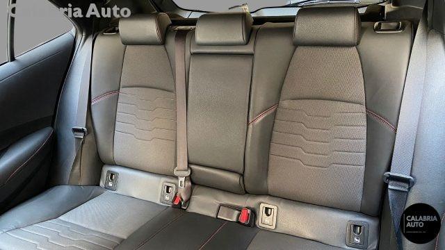 TOYOTA Corolla 2.0 Hybrid Lounge