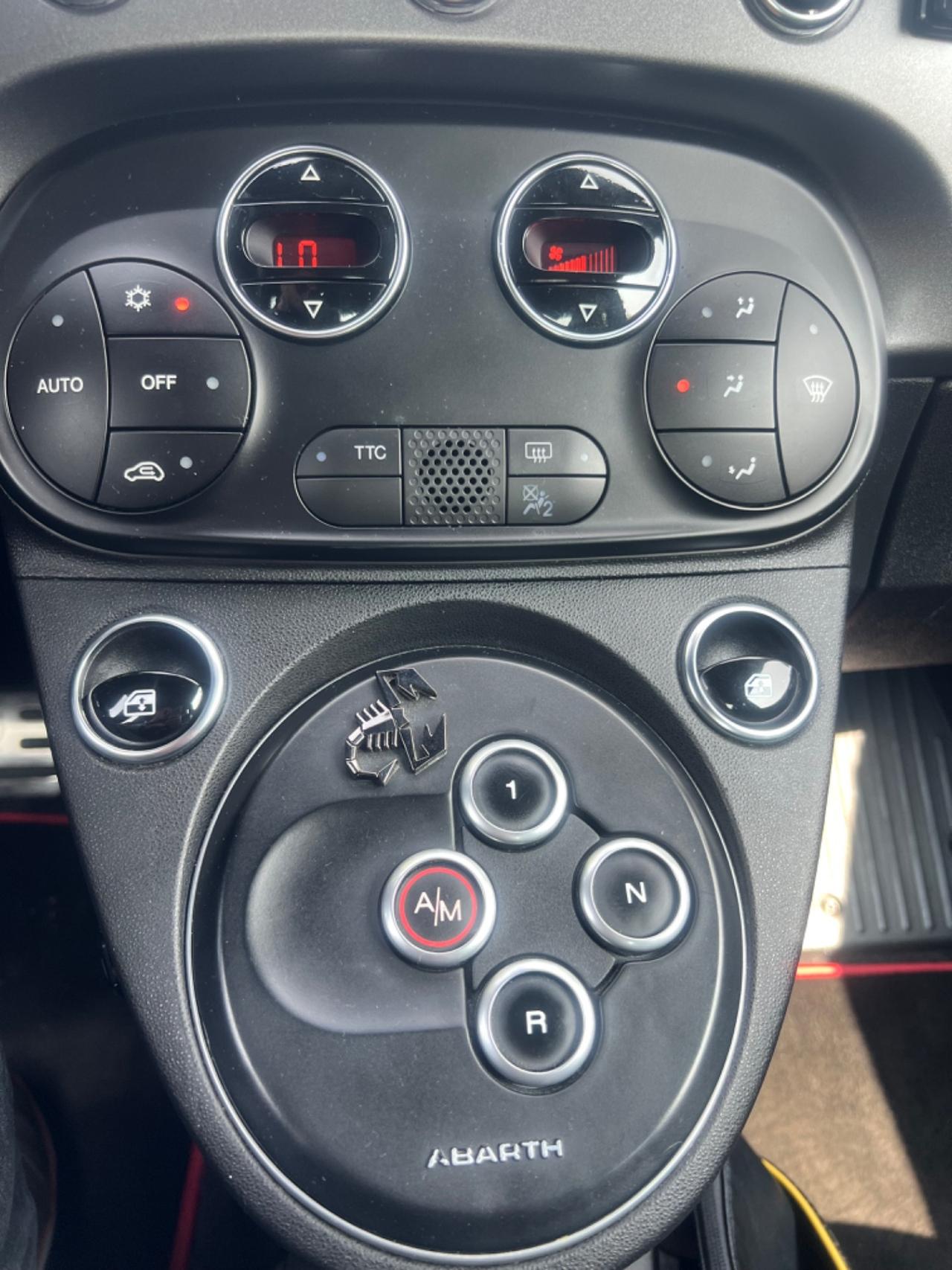 Abarth 595 1.4 Turbo T-Jet 160 CV Pista