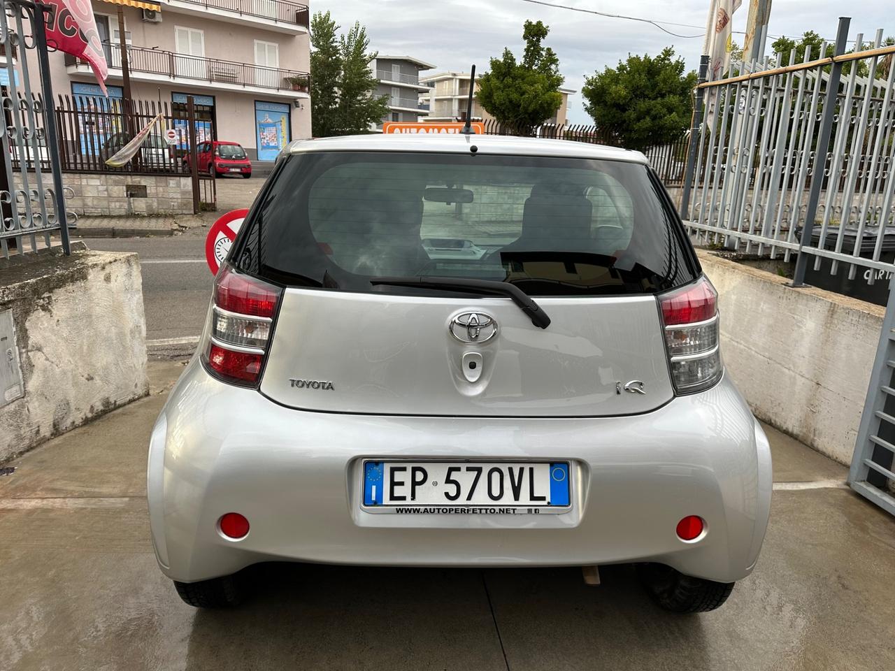 Toyota iQ 1.0 CVT Trend