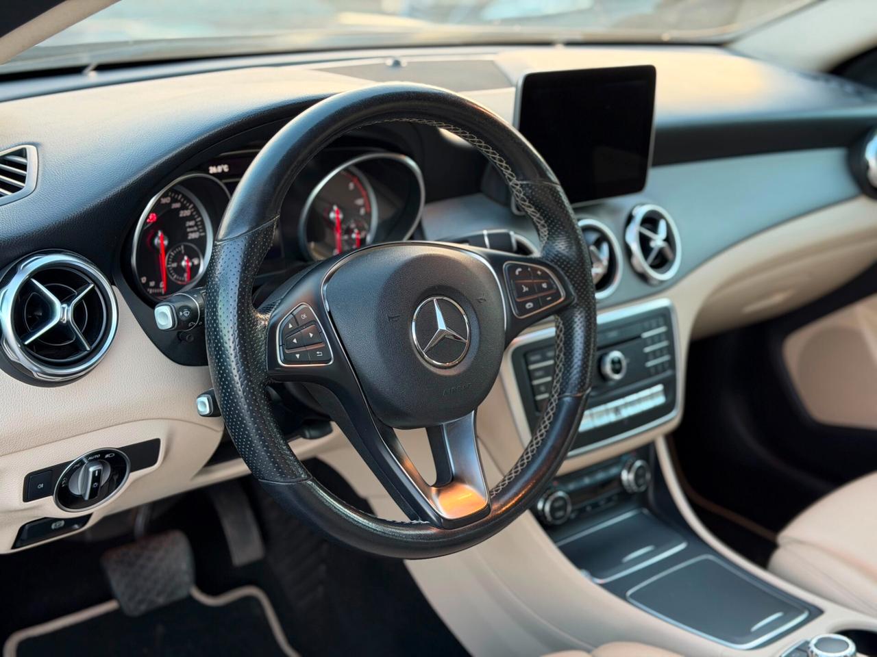 Mercedes-benz GLA 200 d Automatic Sport