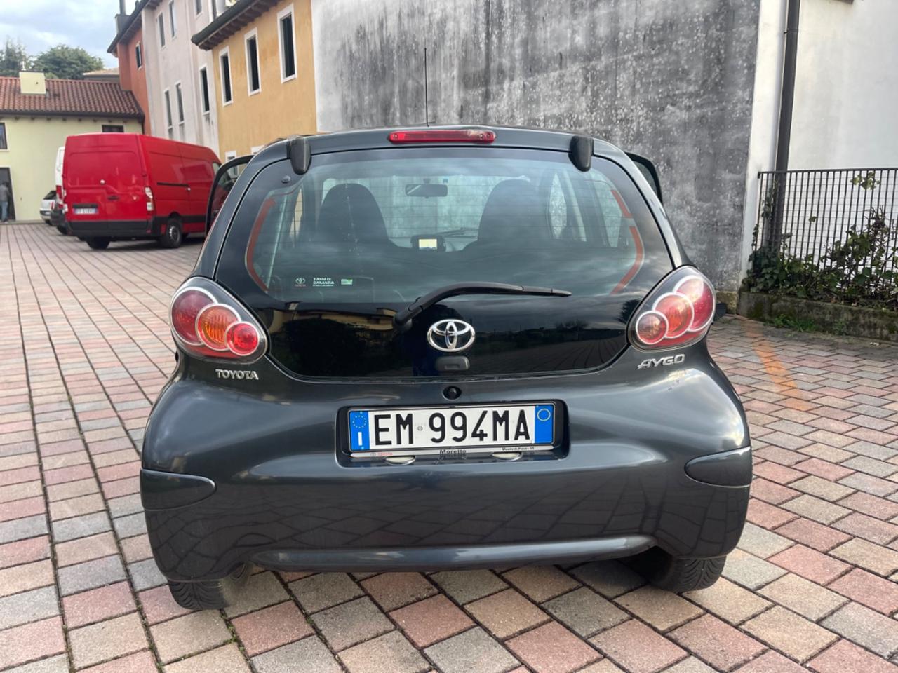 Toyota Aygo 1.0 12V VVT-i 5 porte Lounge Connect