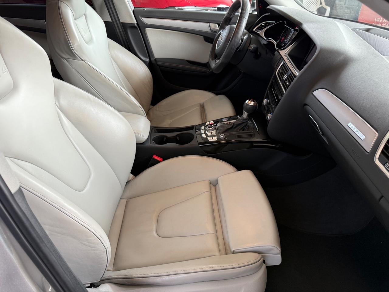 Audi A4 RS 4 Avant 4.2 V8 FSI quattro S tronic