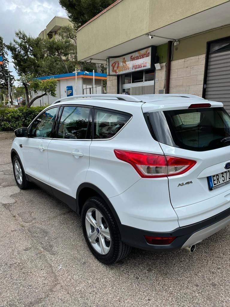 Ford Kuga 2.0 TDCI 2WD Titanium