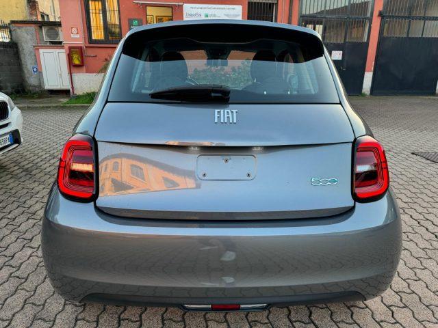 FIAT 500 Action Berlina 95CV