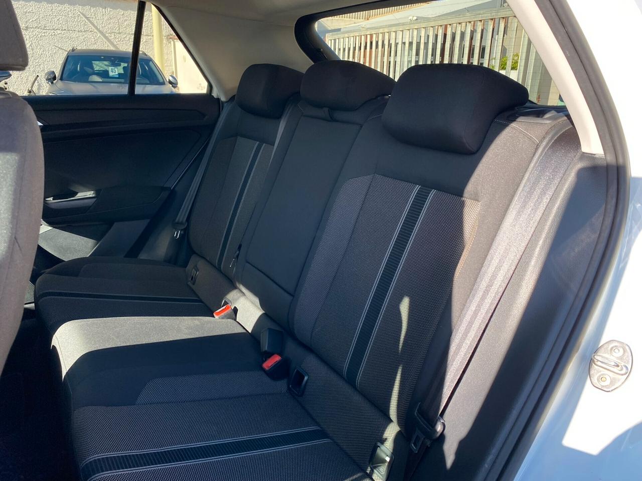 Volkswagen T-Roc Business 1.6 TDI 116CV