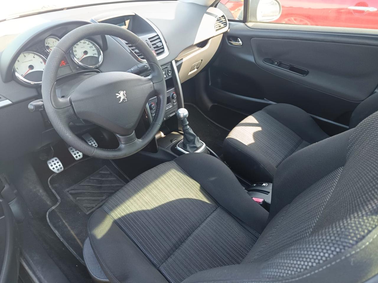 Peugeot 207 1.6 HDi 112CV CC Tecno Tua a 91€ al mese