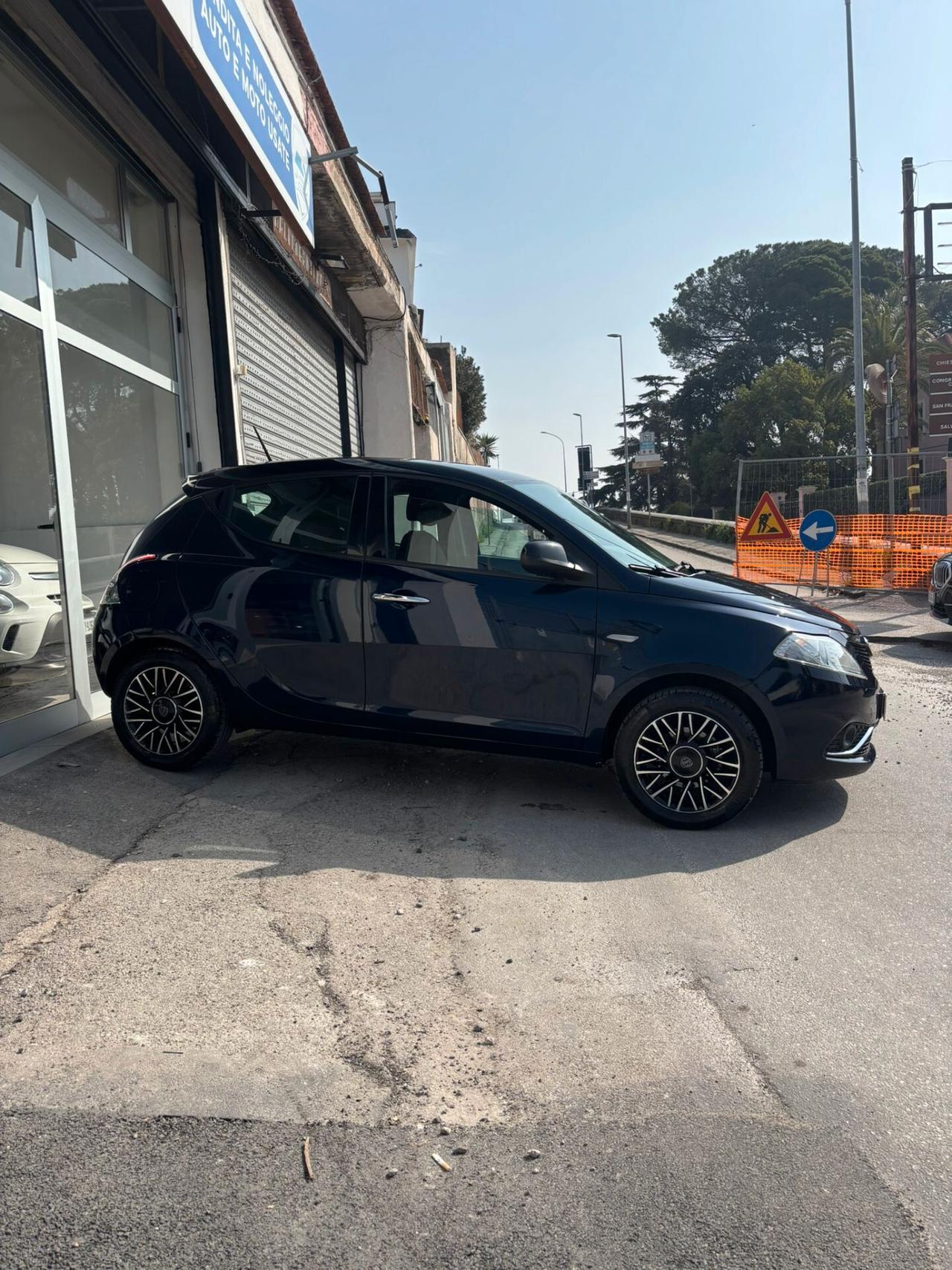 Lancia Ypsilon 1.2 69 CV 5 porte S&S Gold