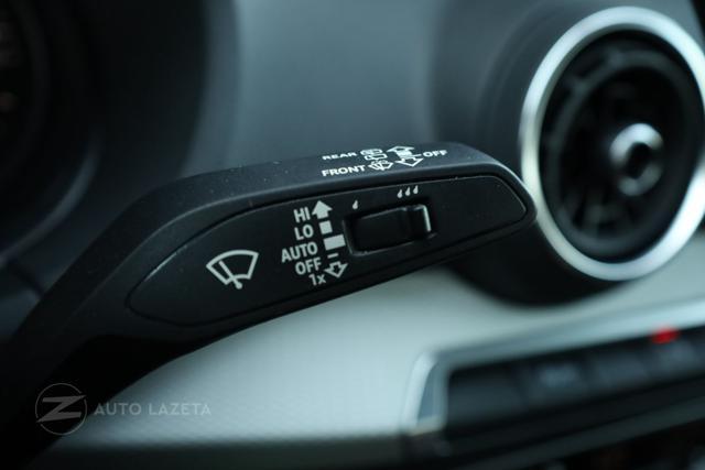 AUDI Q2 30 TFSI Business Advanced