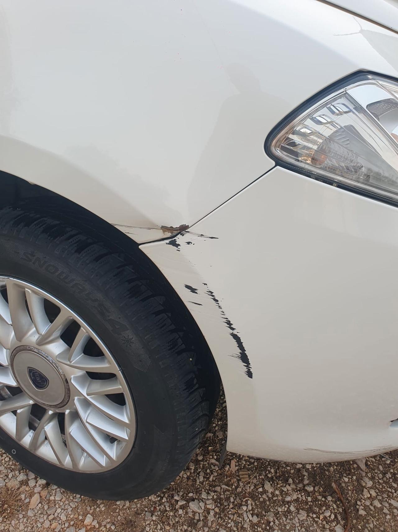 SUPER OCCASIONE: Lancia Ypsilon full, Turbo/Metano - Interni come NUOVI!