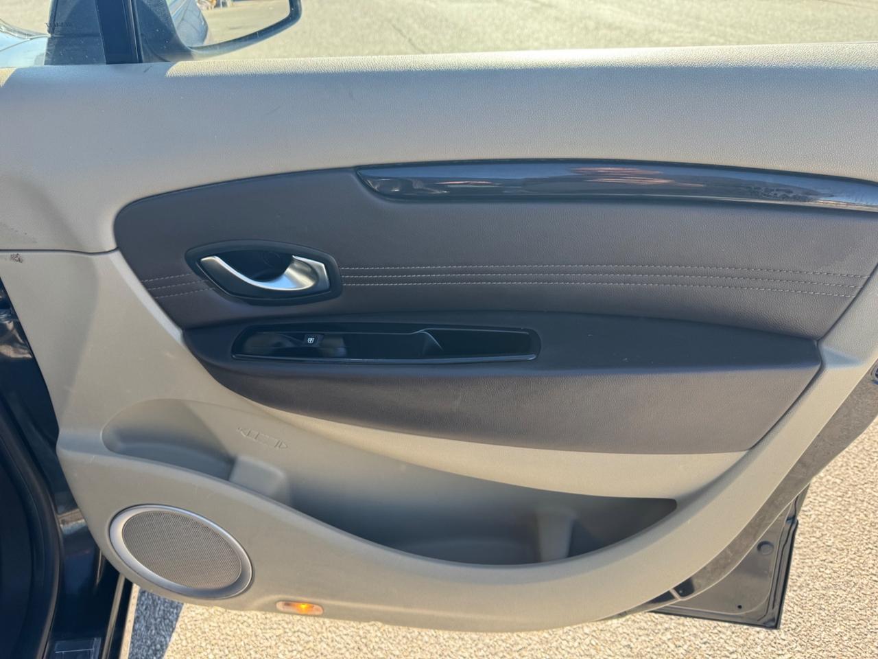 Renault Scénic X-Mod 1.5 dCi Luxe 132000 km