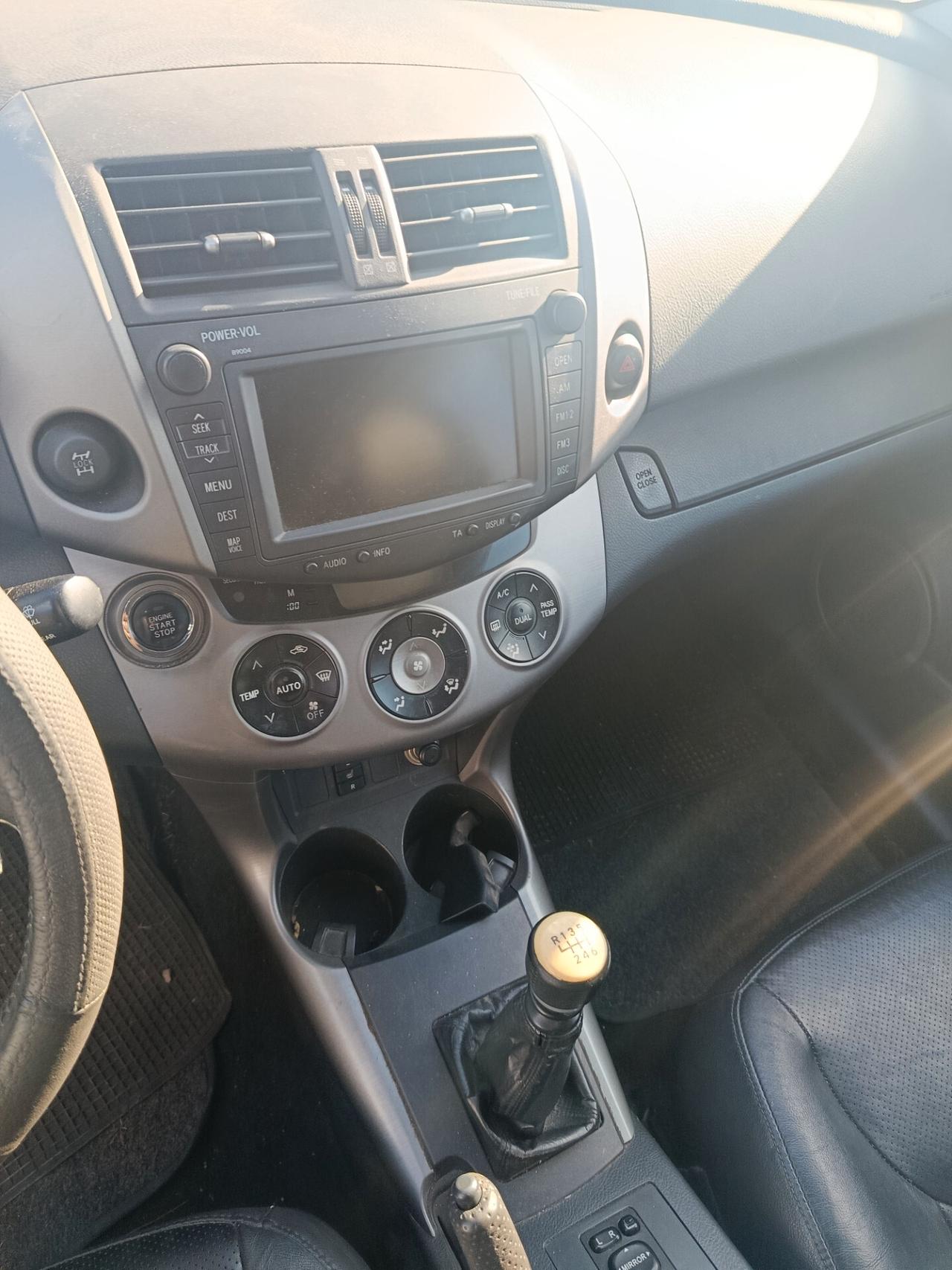 Toyota RAV 4 RAV4 2.2 D-4D 177 CV Luxury