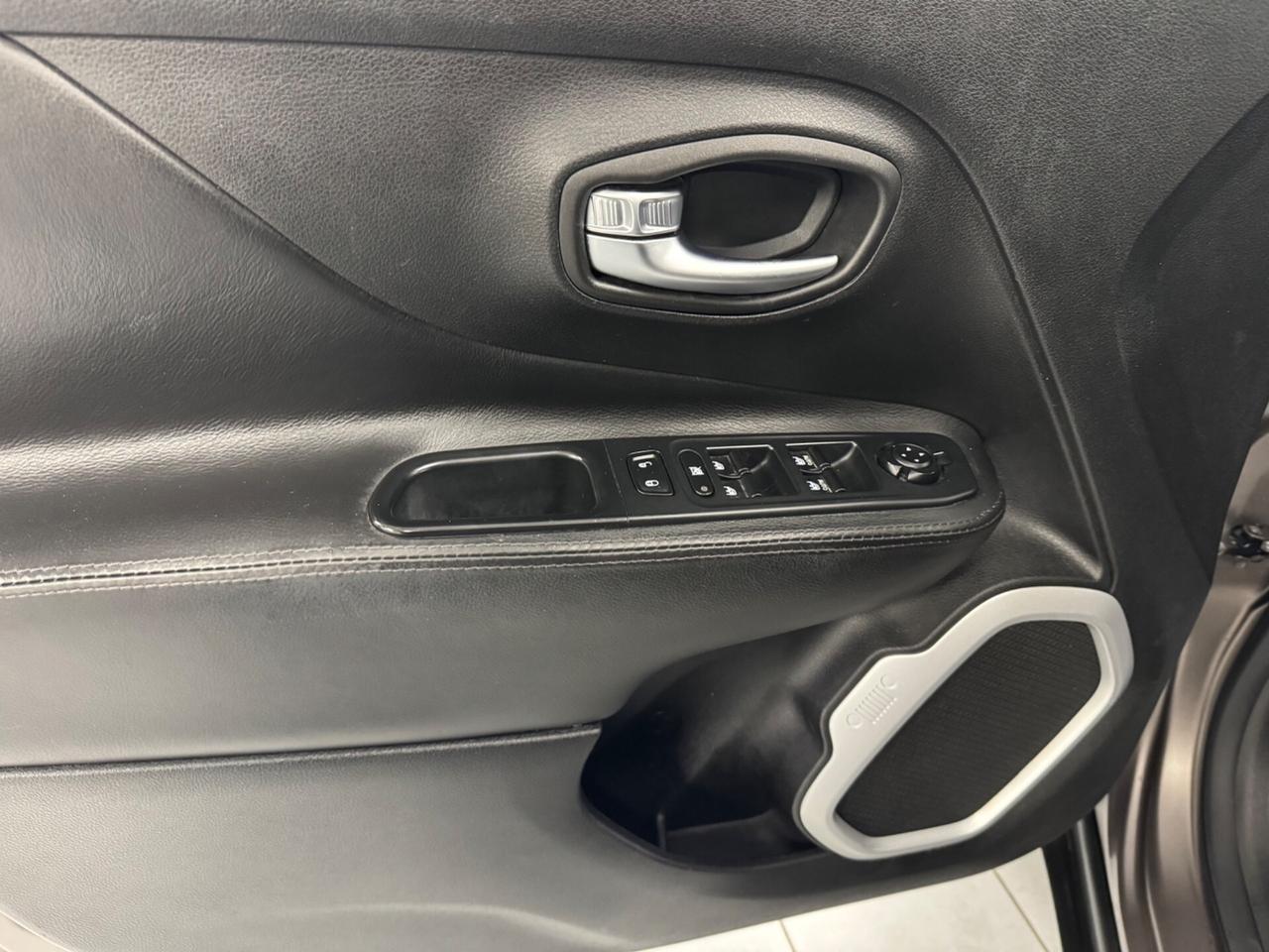 Jeep Renegade 2.0 Mjt 4WD Active Drive Night Eagle