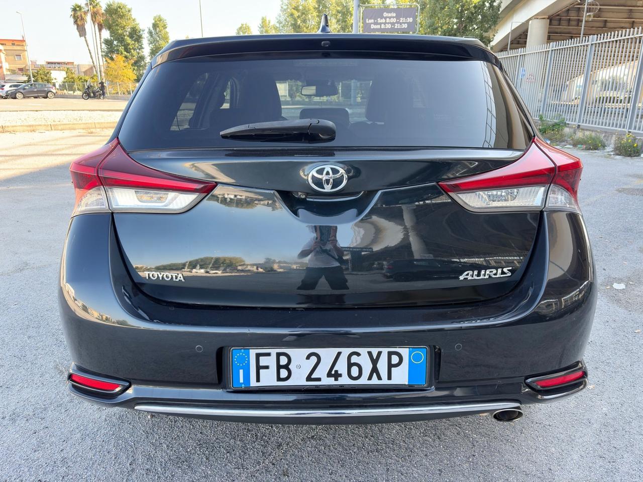 Toyota Auris 1.6 D-4D magnifica starfull