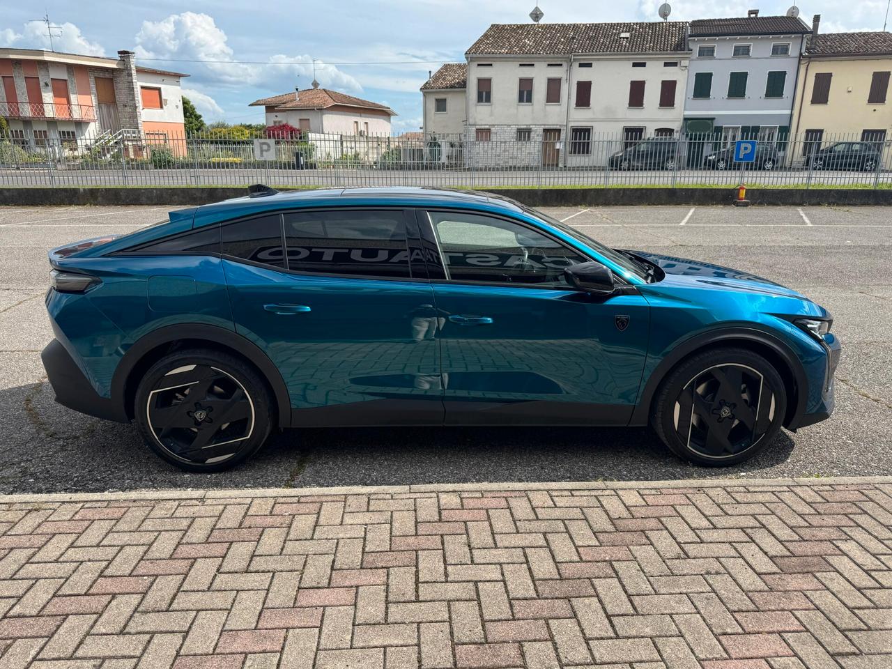 Peugeot 408 GT 225 First Edition