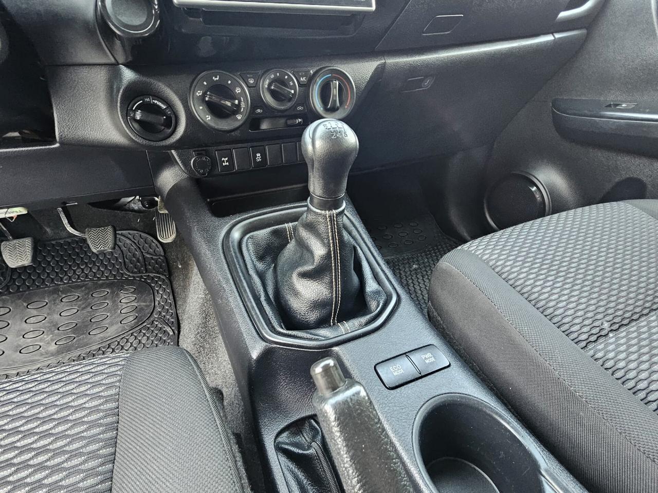 Toyota Hilux 2.4 D-4D 4WD 4 porte Double Cab N1