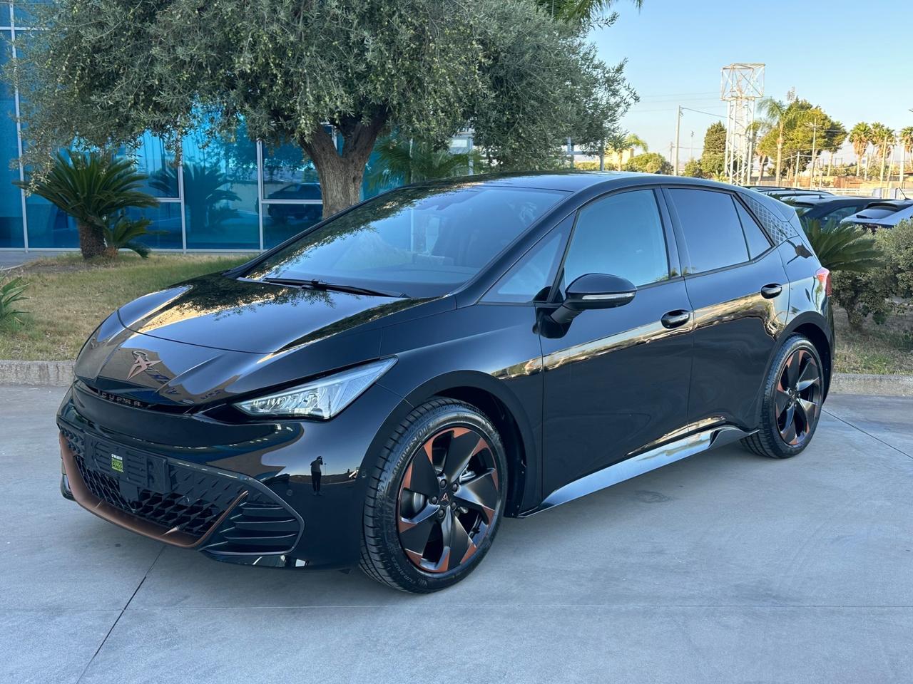 CUPRA Born Impulse+ 231cv possibilità noleggio no scoring