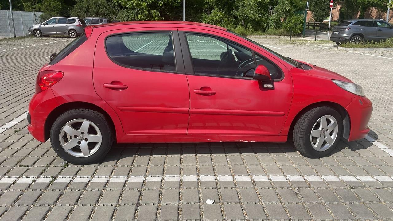 Peugeot 207 1.4 95cv 5p. XSI