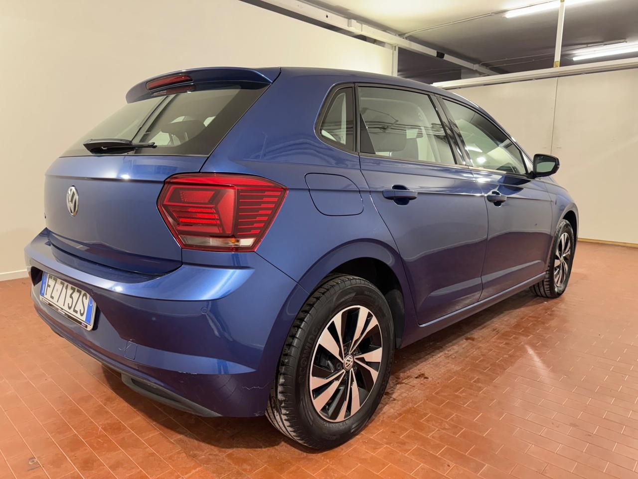 Volkswagen Polo 1.0 Sport *NEOPATENTATI*