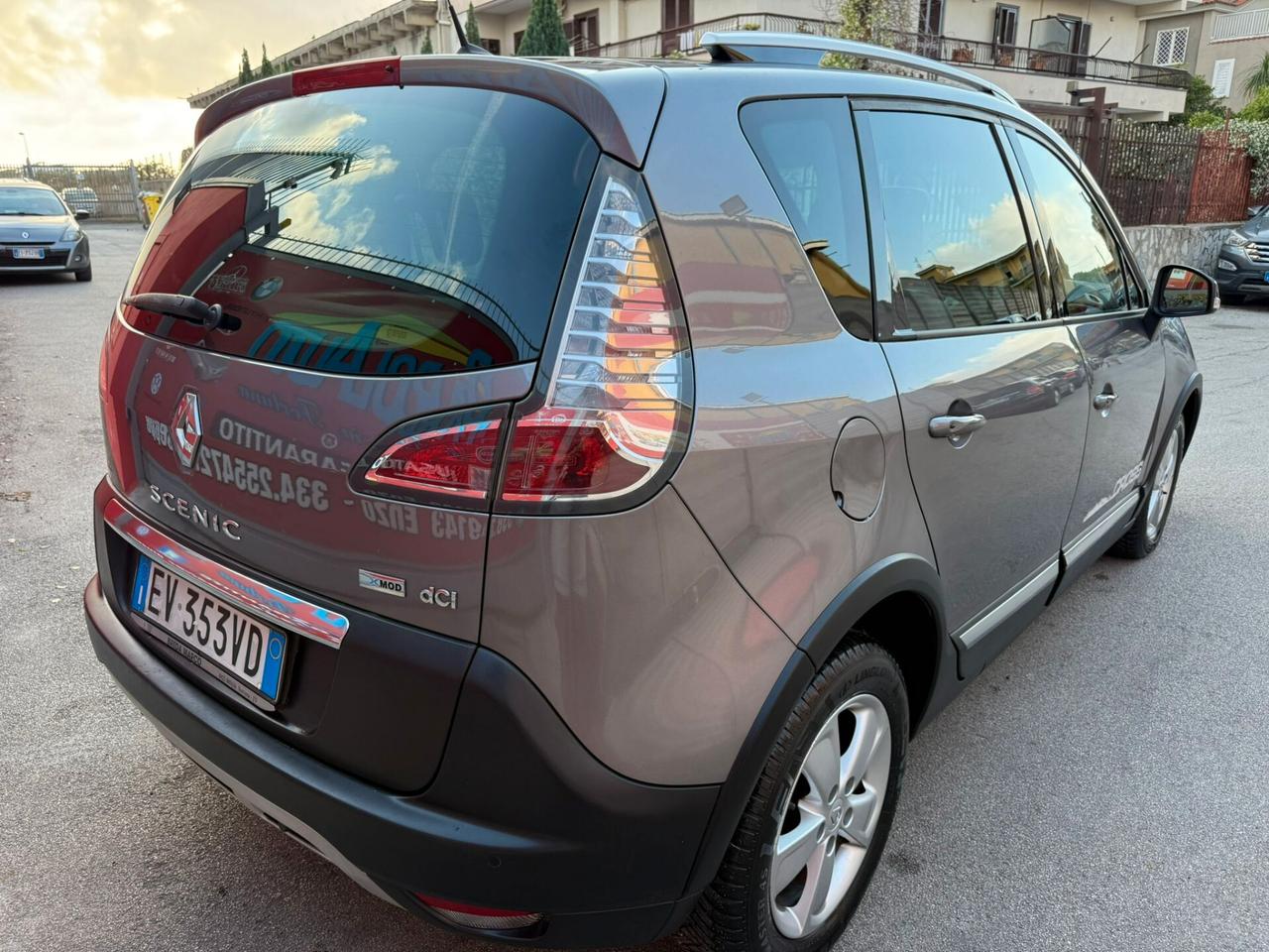 Renault Scenic XMod Cross 1.5 dCi 110cv - 2014
