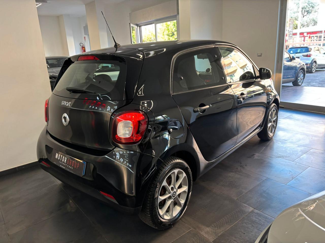 Smart ForFour 70 1.0 twinamic Youngster