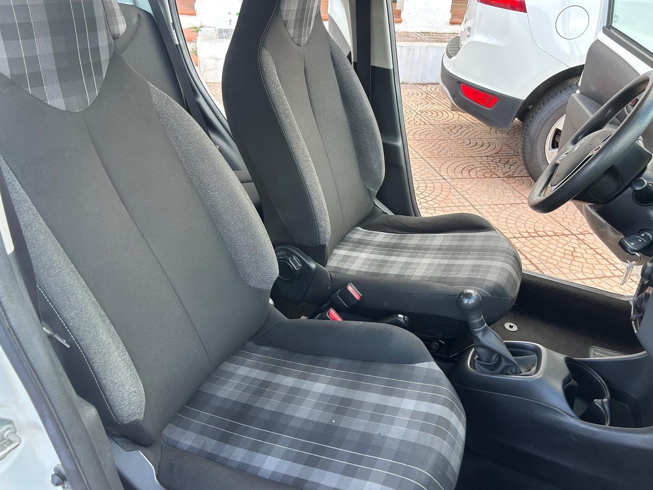 Peugeot 108 VTi 68 5 porte Active TOP!