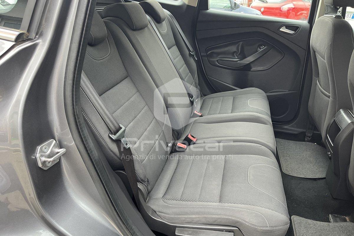 FORD Kuga 2.0 TDCI 140 CV 4WD Business