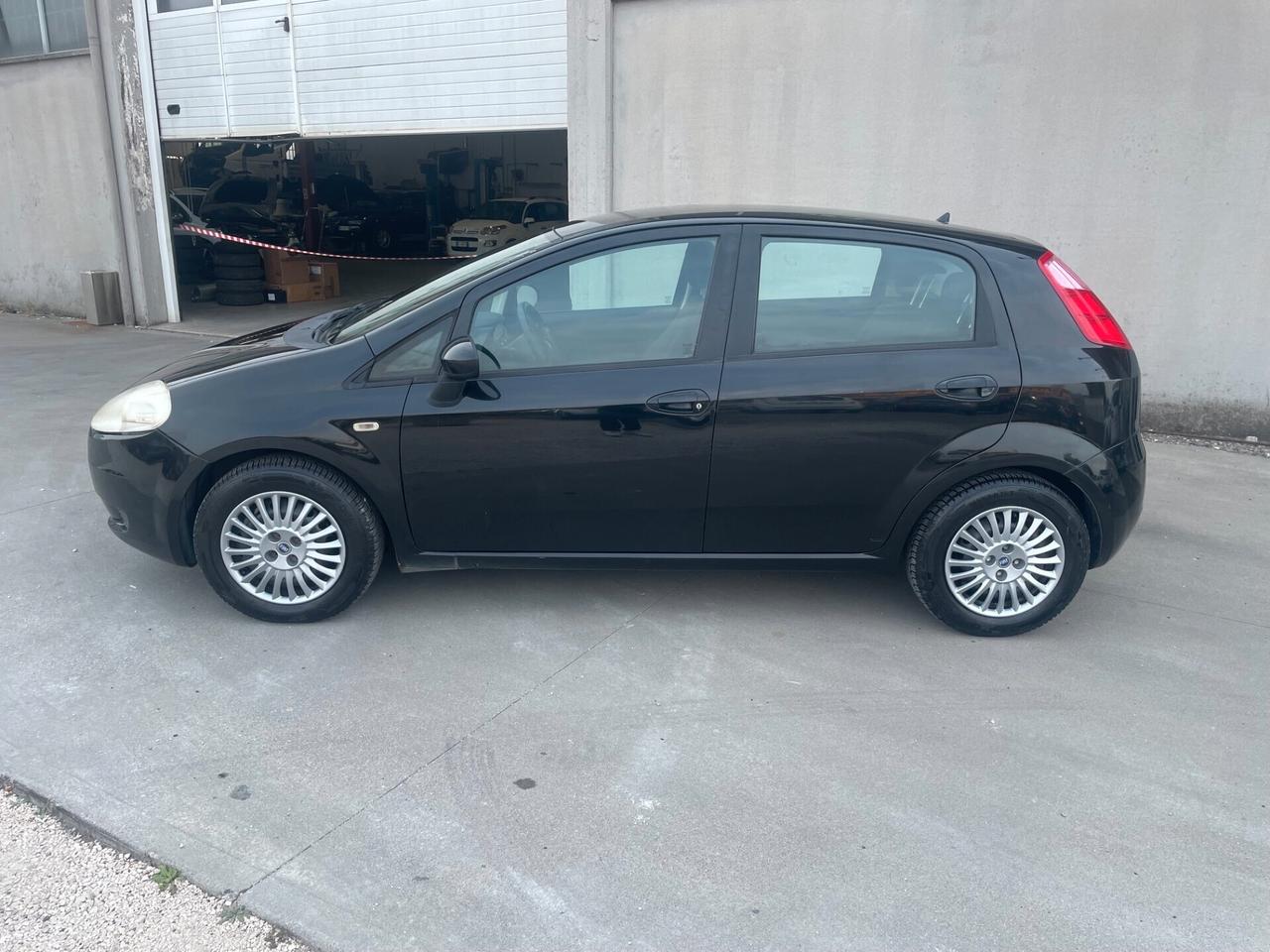 FIAT PUNTO 1.2 BENZINA/GPL – 2007 – 190.972 KM