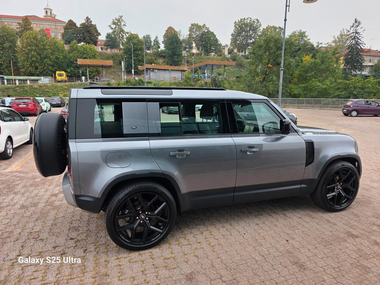Defender 110 3.0D I6 200CV X-Dynamic iva esposta