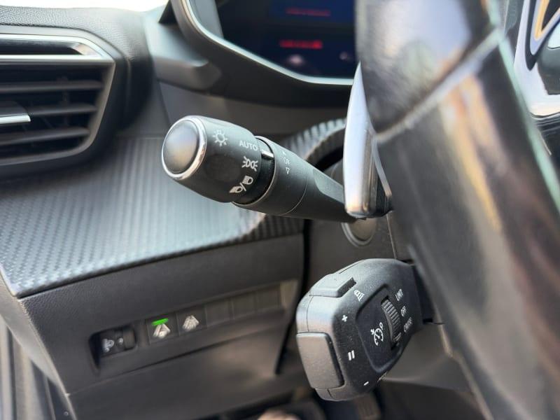 PEUGEOT 208 PURETECH 100 STOP&START EA