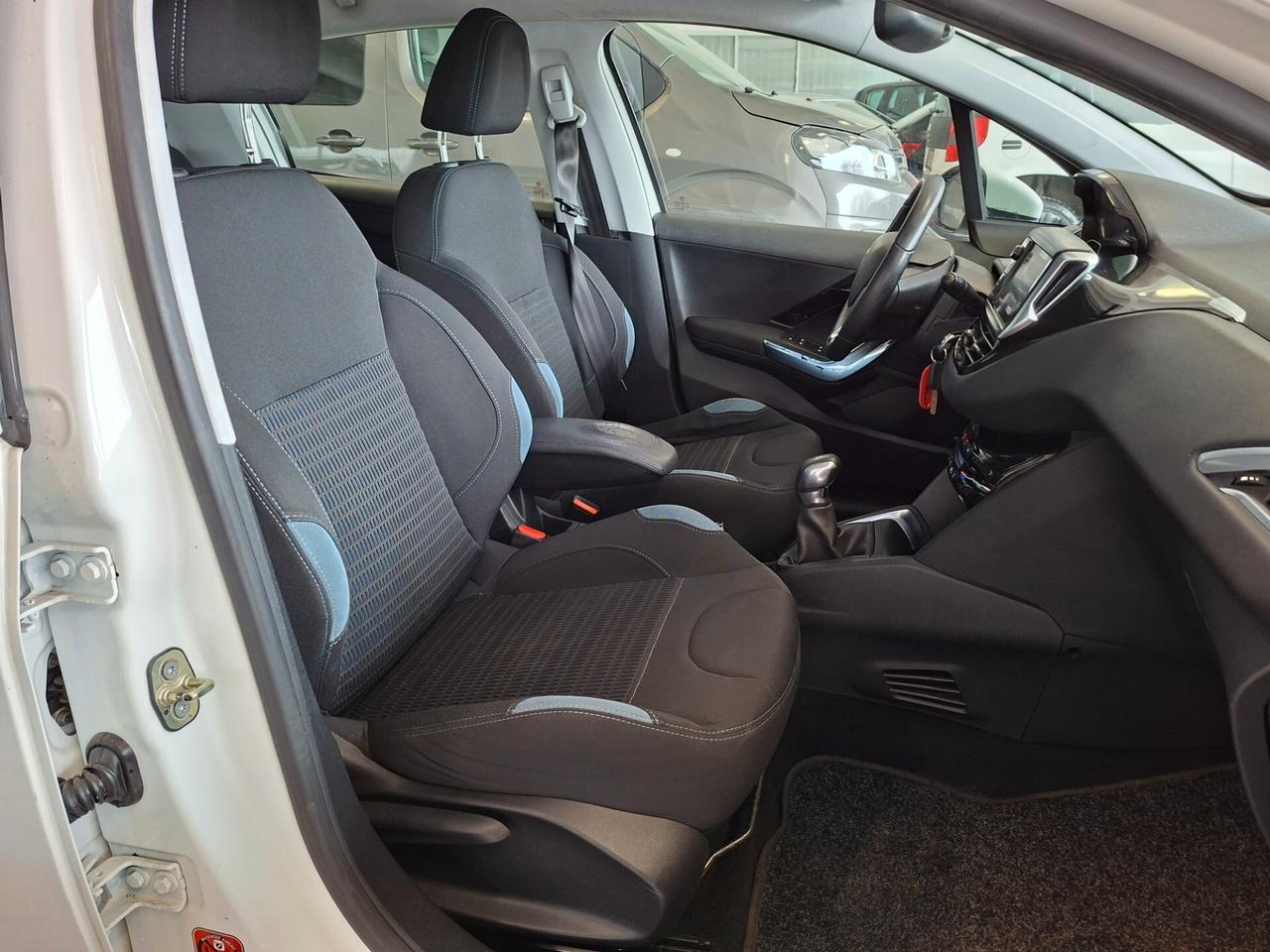 Peugeot 208 1.6 HDI DA NEOPATENTATI / EURO 5B