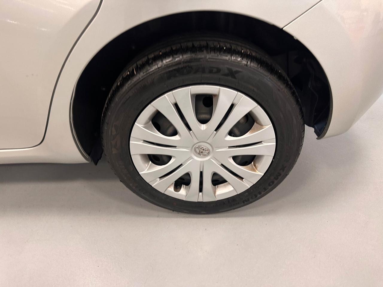 TOYOTA AURIS 1.6 BENZINA AUTOMATICA (64000KM)
