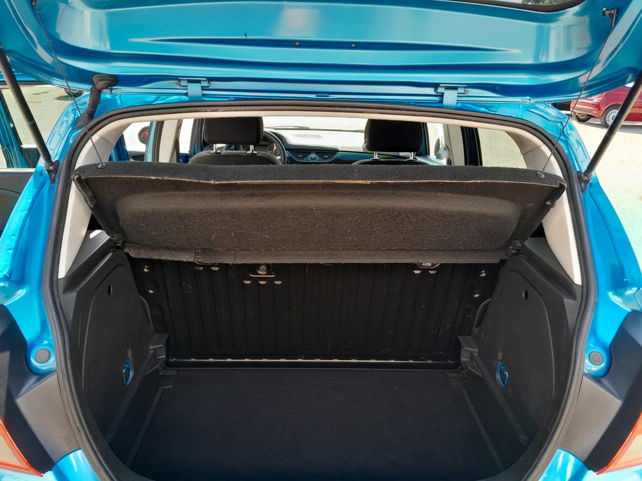 Opel Corsa 1.2 Coupé 120 Anniversary