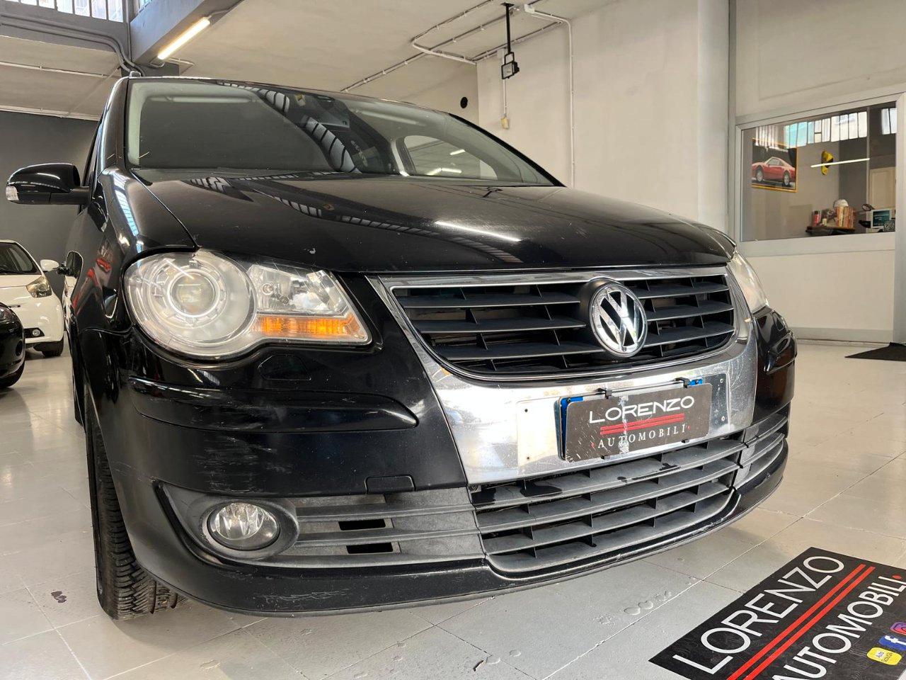 Volkswagen Touran 2.0 tdi Highline