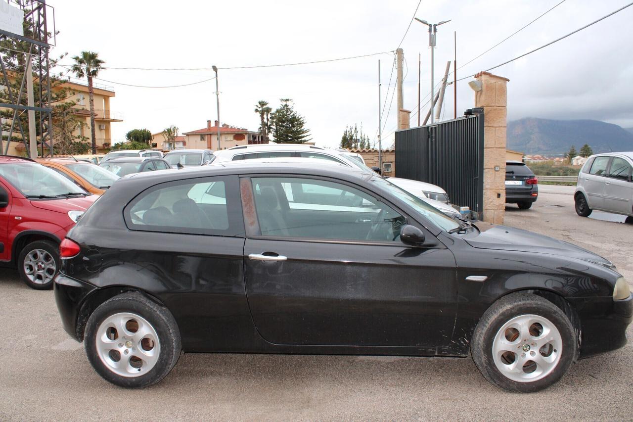 Alfa Romeo 147 1.9 JTD M-JET 16V 3 porte Prog.