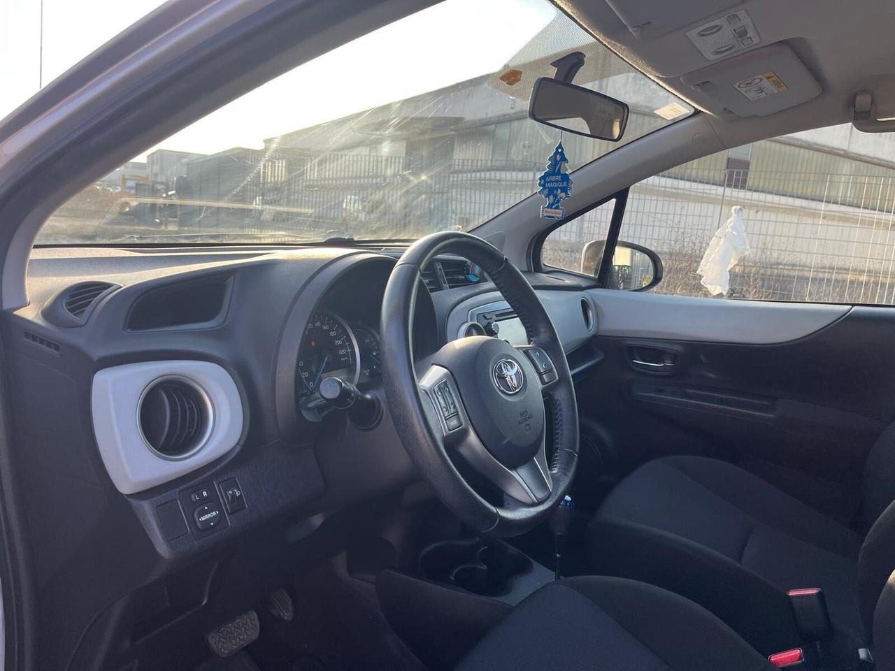 Toyota Yaris 1.5 Hybrid automatica 87000 km