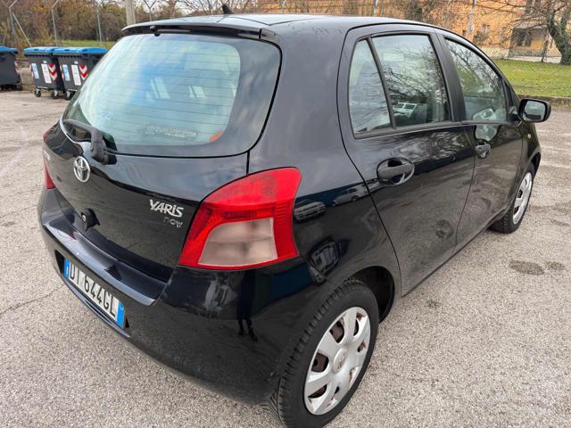 TOYOTA Yaris 194,888km 1.0 5p senza nessun lavoro da fare