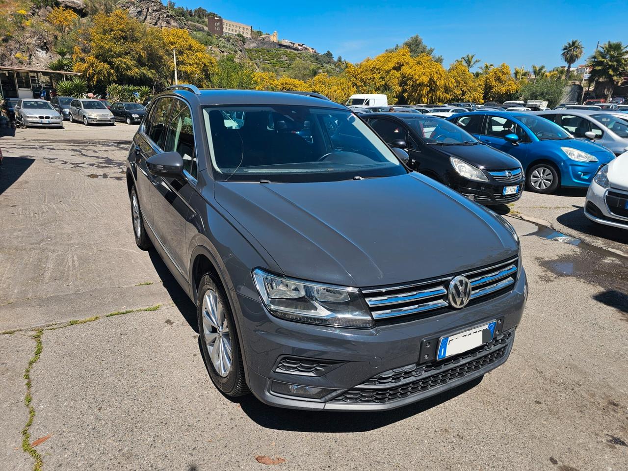 Volkswagen Tiguan 2.0 TDI SCR DSG 4MOTION Business BMT