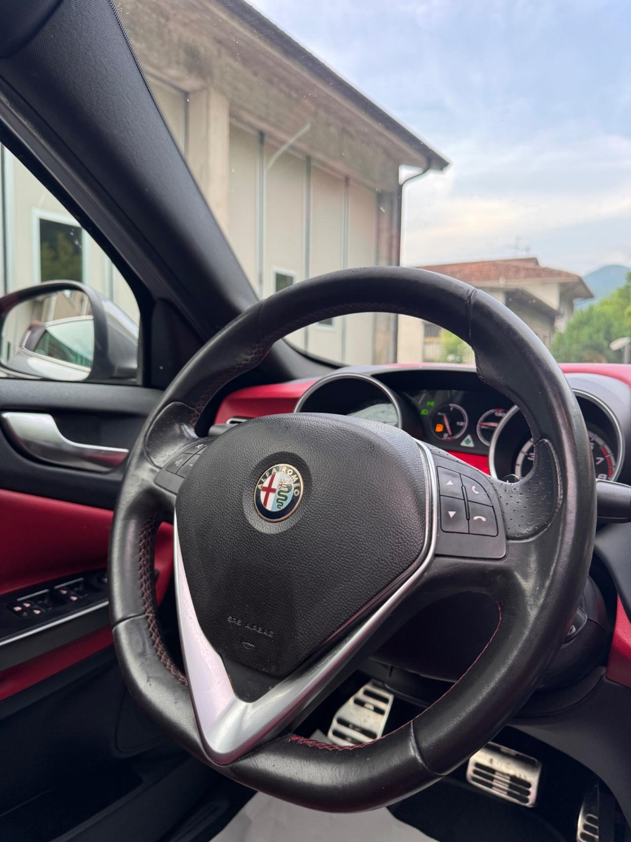 Alfa Romeo Giulietta 1750 Turbo TCT Quadrifoglio Verde