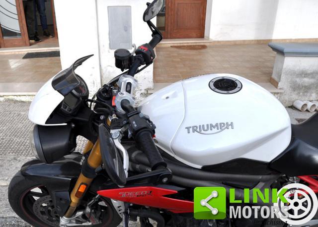 TRIUMPH Speed Triple R 1050