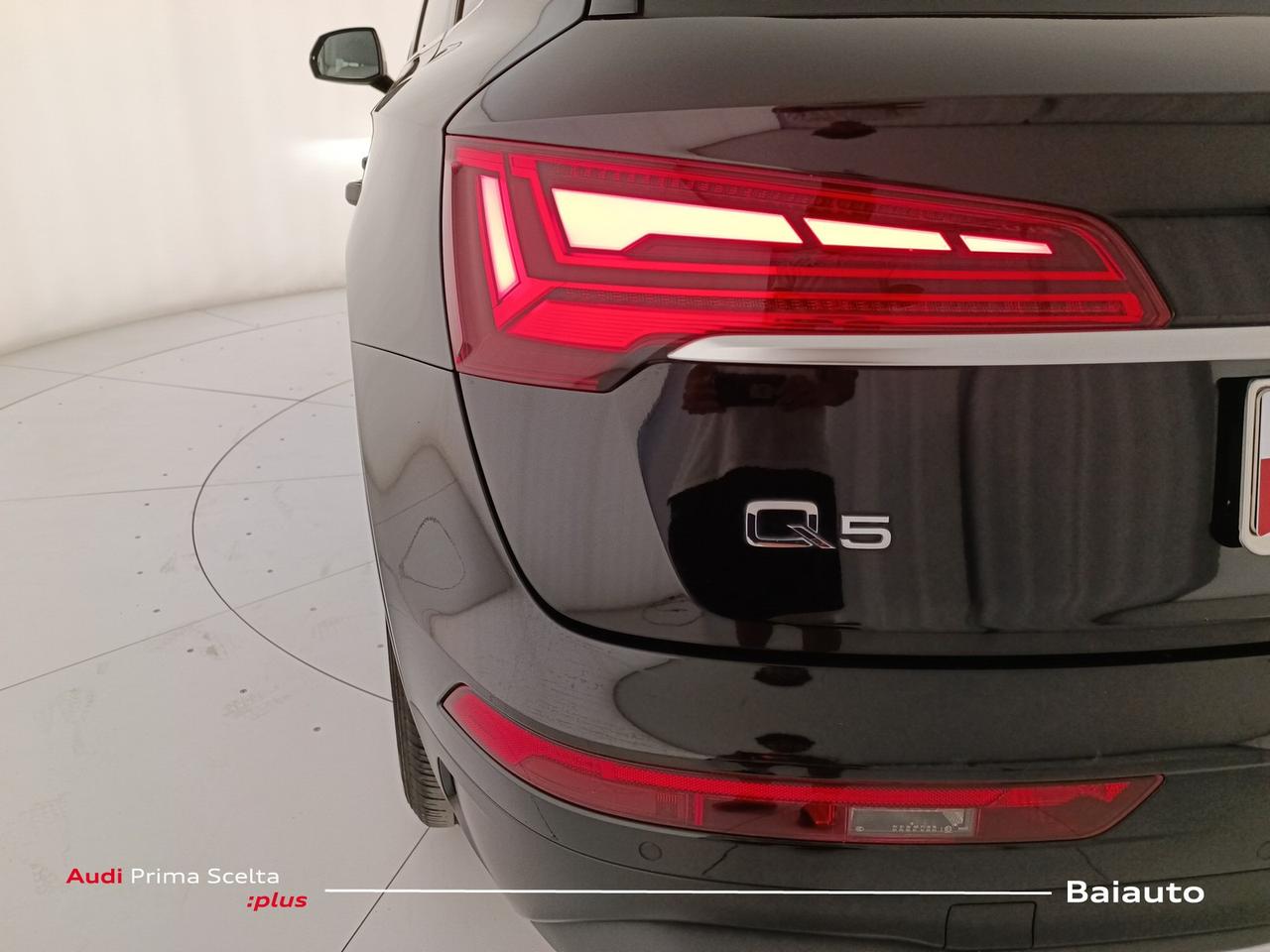 Audi Q5 35 2.0 tdi mhev 12v business s tronic