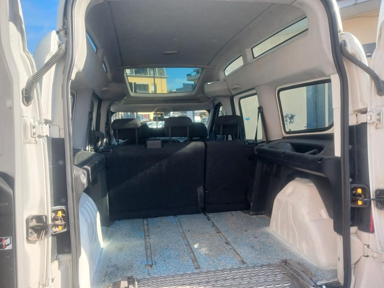 Fiat Doblò XL tetto alto trasporto disabili