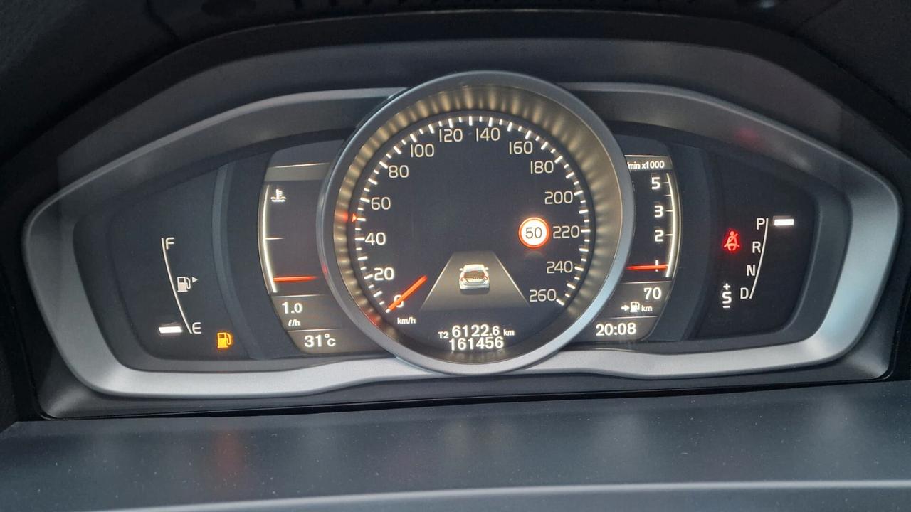 Volvo V60 D2 Geartronic Edition x Neopatentati